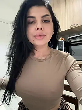 Snapshot of Scarlett-Dream chatting on January 2025 02:15:01 PM Scarlett-Dream online show from January 2025 02:15:01 PM