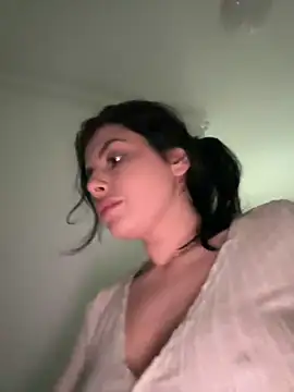 Snapshot of Scarlett-Dream chatting on February 2025 02:09:02 PM Scarlett-Dream online show from February 2025 02:09:02 PM