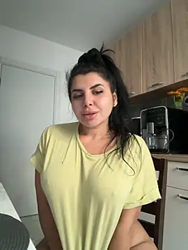 Snapshot of Scarlett-Dream chatting on September 2025 05:14:01 AM Scarlett-Dream online show from September 2025 05:14:01 AM