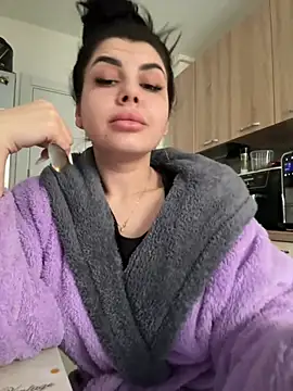 Snapshot of Scarlett-Dream chatting on February 2025 07:07:01 AM Scarlett-Dream online show from February 2025 07:07:01 AM