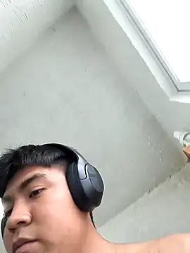 maximuslp online show from April 2026 11:28:01 PM