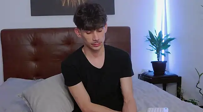 Snapshot of DanielCrush1 chatting on February 2025 03:14:01 PM DanielCrush1 online show from February 2025 03:14:01 PM