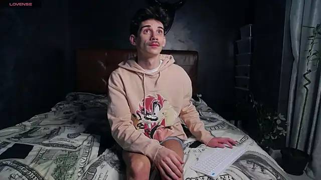 DanielCrush1 online show from February 2026 06:48:02 AM