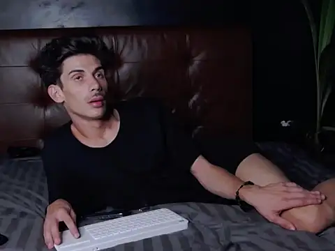 Snapshot of DanielCrush1 chatting on September 2025 10:20:02 AM DanielCrush1 online show from September 2025 10:20:02 AM