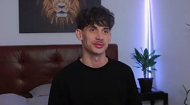 Snapshot of DanielCrush1 chatting on February 2025 09:25:01 PM DanielCrush1 online show from February 2025 09:25:01 PM