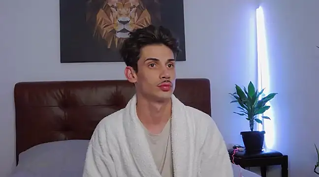 Snapshot of DanielCrush1 chatting on January 2025 05:32:01 PM DanielCrush1 online show from January 2025 05:32:01 PM