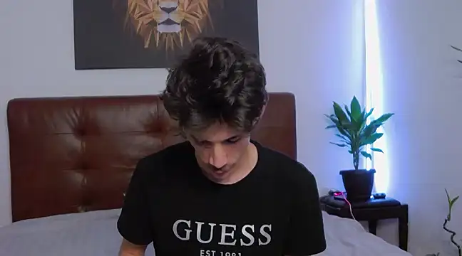 Snapshot of DanielCrush1 chatting on January 2025 04:24:01 PM DanielCrush1 online show from January 2025 04:24:01 PM