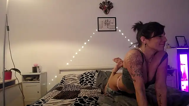 Orchideaxx online show from March 2026 02:33:02 AM