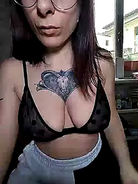 Snapshot of BoccadiFata chatting on January 2025 10:43:01 AM BoccadiFata online show from January 2025 10:43:01 AM