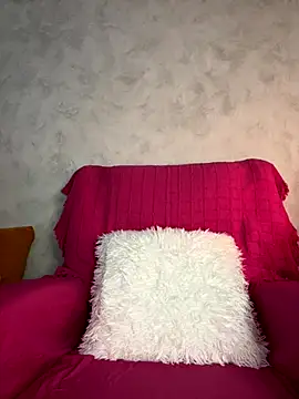 Snapshot of KarlaLuar_ chatting on November 2025 09:03:02 PM KarlaLuar online show from November 2025 09:03:02 PM