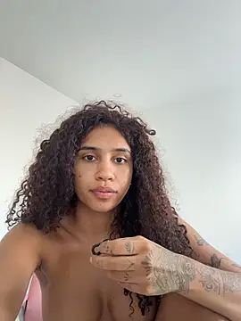 stormyy  online show from November 2025 06:56:02 PM