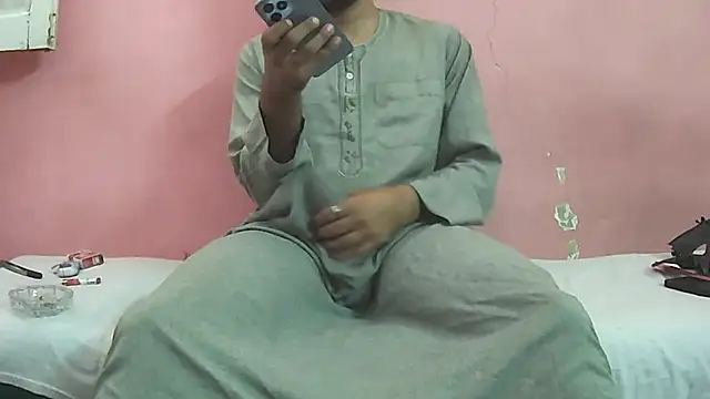 Snapshot of foxsanSs chatting on September 2025 11:21:01 AM foxsanSs online show from September 2025 11:21:01 AM