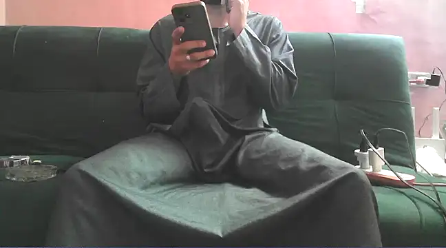 Snapshot of foxsanSs chatting on March 2025 04:50:02 PM foxsanSs online show from March 2025 04:50:02 PM