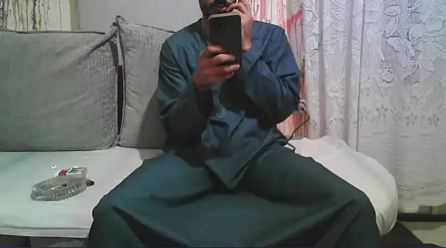 Snapshot of foxsanSs chatting on January 2025 02:46:01 AM foxsanSs online show from January 2025 02:46:01 AM