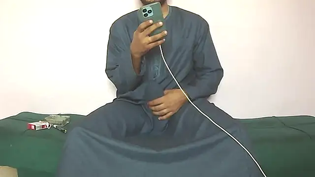 Snapshot of foxsanSs chatting on October 2025 07:01:02 AM foxsanSs online show from October 2025 07:01:02 AM