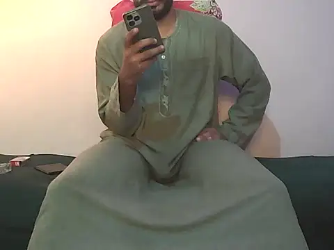 foxsanSs online show from November 2025 04:45:01 AM