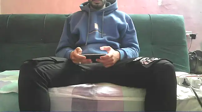 Snapshot of foxsanSs chatting on February 2025 04:57:01 PM foxsanSs online show from February 2025 04:57:01 PM