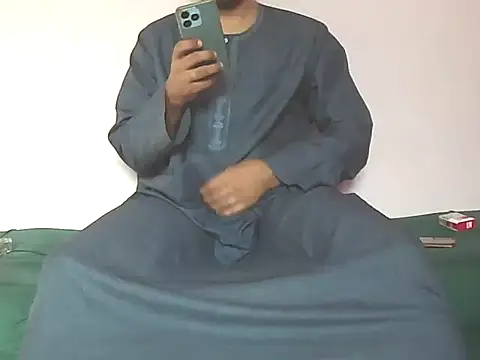 Snapshot of foxsanSs chatting on September 2025 05:35:01 AM foxsanSs online show from September 2025 05:35:01 AM