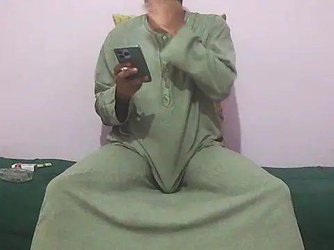 foxsanSs online show from November 2025 11:41:01 PM