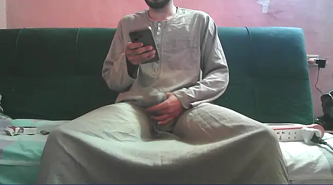 Snapshot of foxsanSs chatting on February 2025 09:33:02 AM foxsanSs online show from February 2025 09:33:02 AM