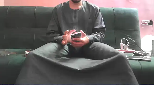 Snapshot of foxsanSs chatting on March 2025 11:50:02 PM foxsanSs online show from March 2025 11:50:02 PM