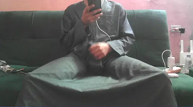 Snapshot of foxsanSs chatting on February 2025 12:17:01 AM foxsanSs online show from February 2025 12:17:01 AM