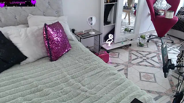 Myrnasexxx online show from February 2026 05:13:01 PM