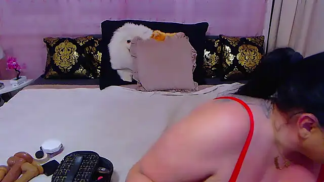 BustyVicky online show from November 2025 08:47:02 PM