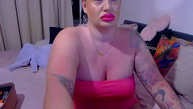BustyVicky online show from June 2026 08:57:02 PM