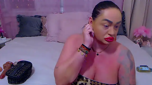 BustyVicky online show from September 2025 09:44:02 PM