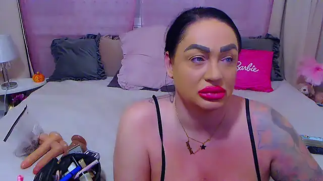 BustyVicky online show from October 2025 10:00:02 PM