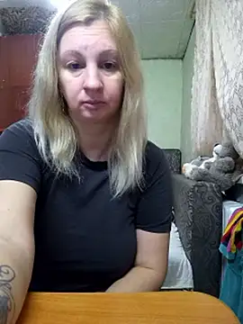 BustyBlond online show from November 2025 05:29:02 AM