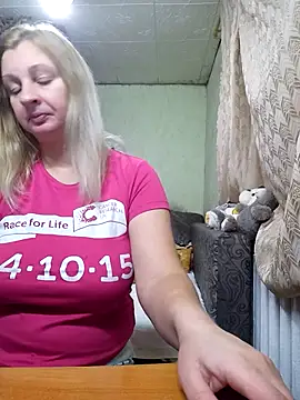 BustyBlond online show from November 2025 06:11:01 PM