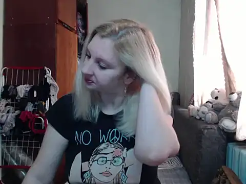 BustyBlond online show from March 2025 05:02:01 AM