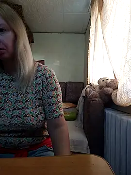 BustyBlond online show from October 2025 05:06:02 AM