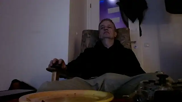 Cordt27 online show from May 2026 07:51:01 PM