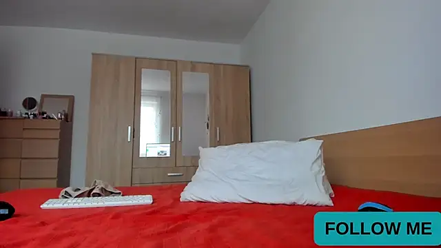 Snapshot of wildalissa chatting on September 2025 03:40:02 PM wildalissa online show from September 2025 03:40:02 PM