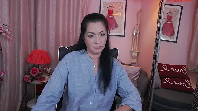 Snapshot of AnelissaReys chatting on March 2025 10:28:02 AM AnelissaReys online show from March 2025 10:28:02 AM