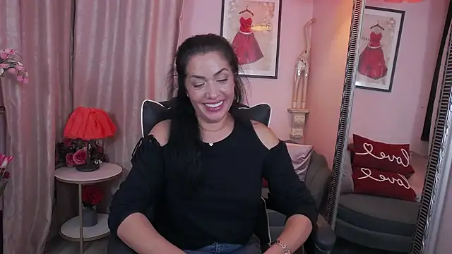 Snapshot of AnelissaReys chatting on February 2025 04:57:02 PM AnelissaReys online show from February 2025 04:57:02 PM