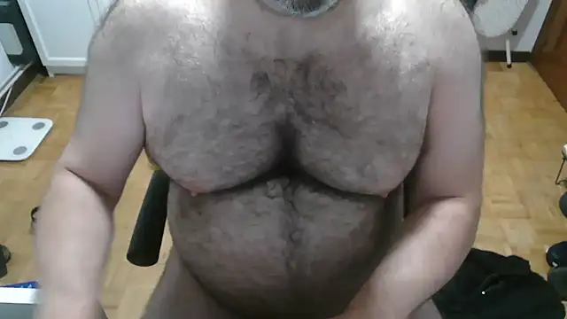 mikeyhotbear online show from July 2026 04:43:01 AM