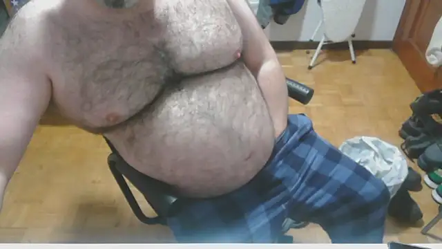 mikeyhotbear online show from December 2024 06:23:01 AM