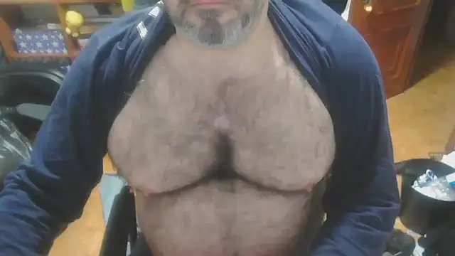 mikeyhotbear online show from December 2024 06:26:02 AM