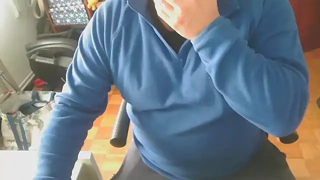 mikeyhotbear online show from January 2025 04:51:02 PM