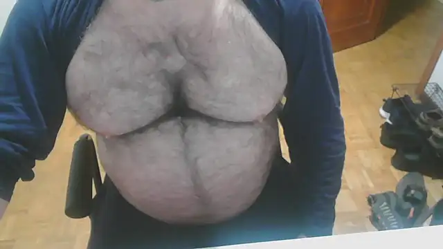 mikeyhotbear online show from October 2025 06:45:02 AM