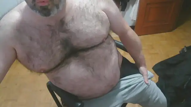 mikeyhotbear online show from November 2025 07:31:01 AM