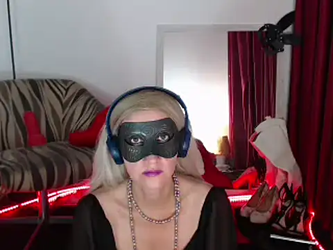 LaraFantasy online show from December 2024 08:21:02 AM