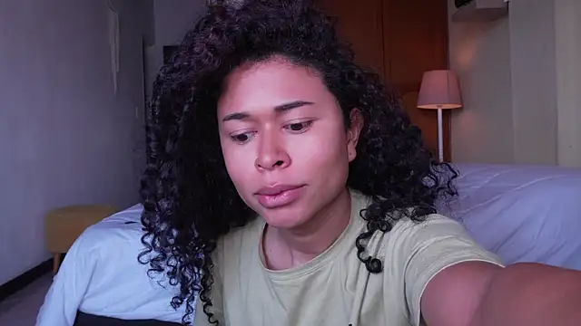 GabriSaenz online show from April 2026 12:43:01 PM