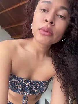 GabriSaenz online show from June 2026 02:29:01 PM