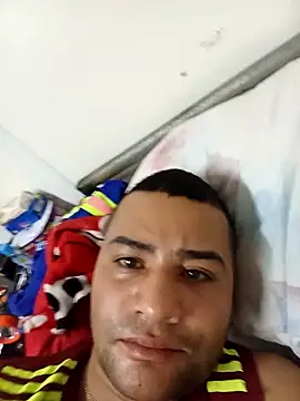 EISONREINA11 online show from September 2025 10:15:01 PM