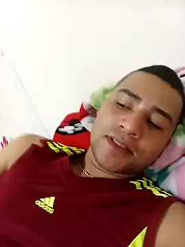 EISONREINA11 online show from October 2025 12:44:01 AM